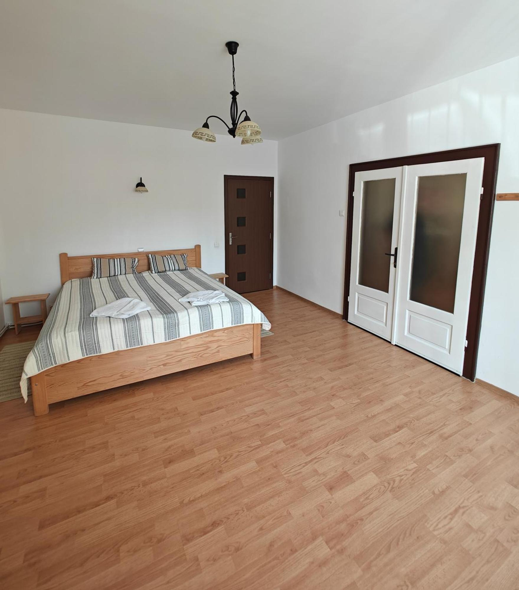 Transsylvanian Wolves Apartment Sibiu Bagian luar foto