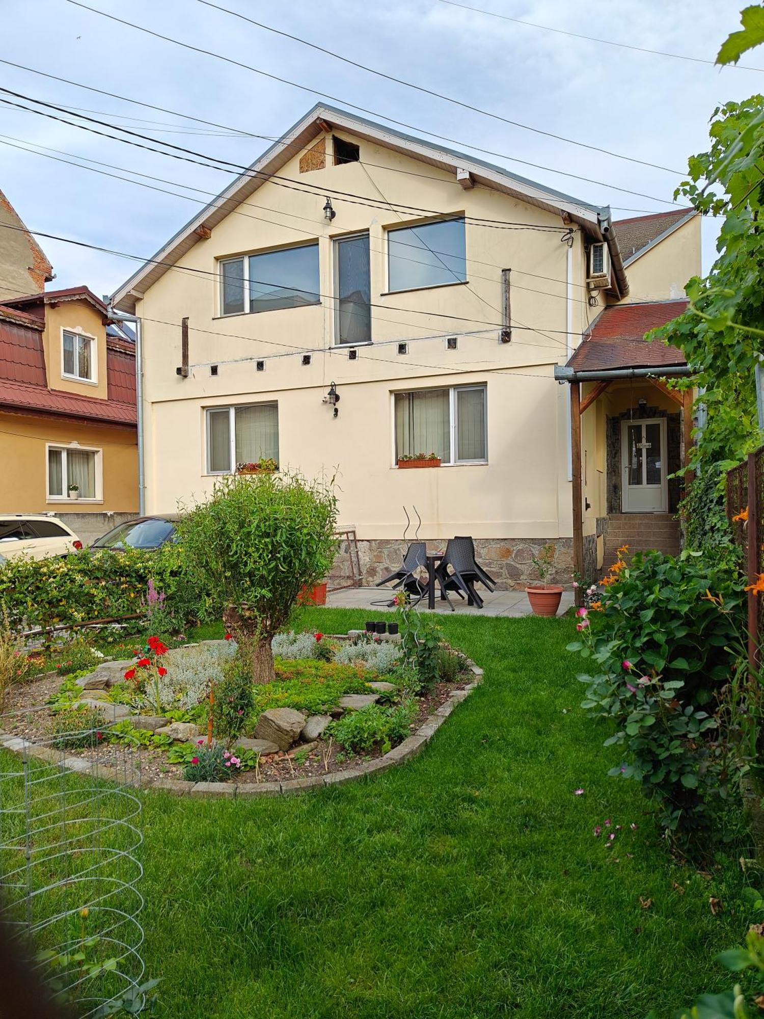 Transsylvanian Wolves Apartment Sibiu Bagian luar foto